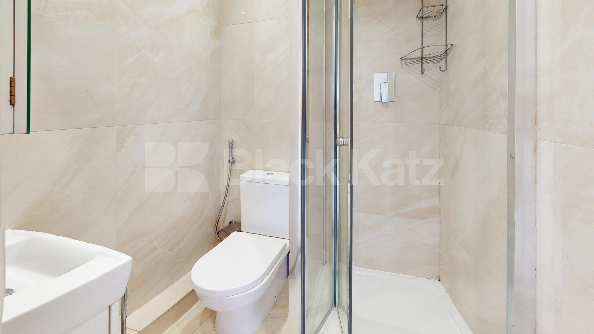 Spacious two bedroom property located near Bayswater / Paddington Porchester Place, Paddington
